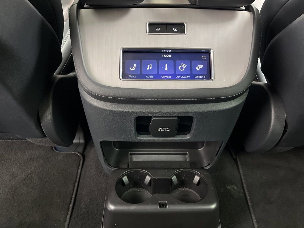 Used 2025 Lincoln Navigator Reserve image 27