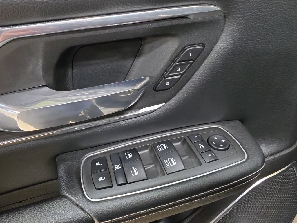 Used 2022 RAM 1500 Laramie w/ Sport Appearance Package AWD/4WD image 14
