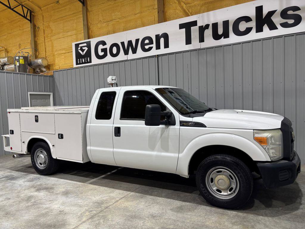 Used 2015 Ford F350 XL image 3