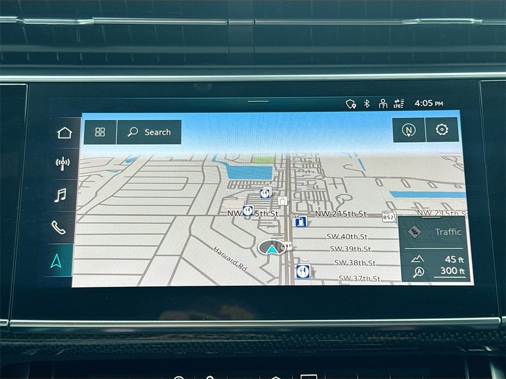 Used 2021 Audi SQ7 Premium Plus w/ Driver Assistance Package image 14