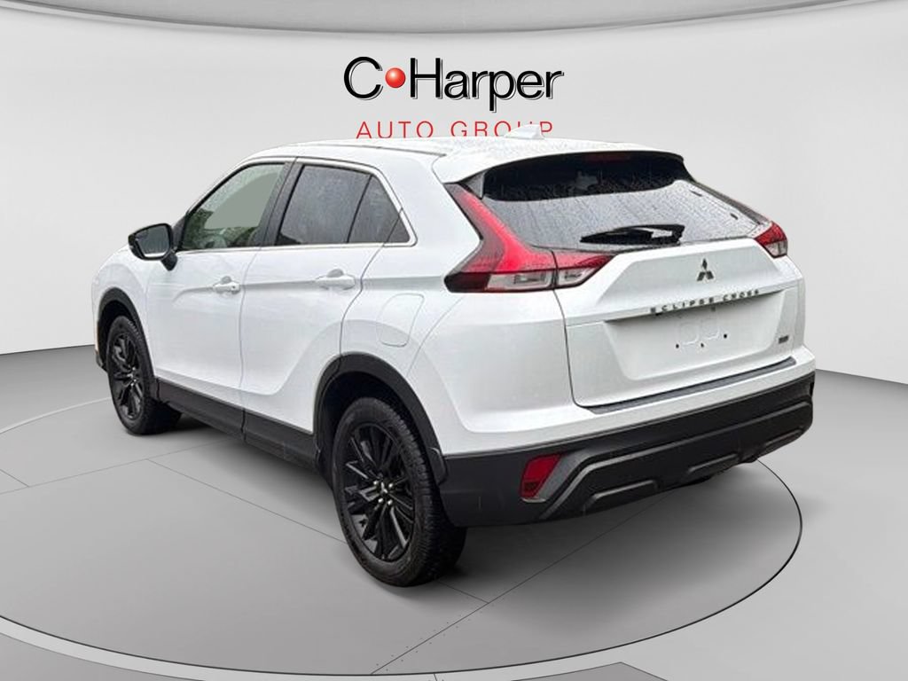 Used 2023 Mitsubishi Eclipse Cross LE AWD/4WD image 4