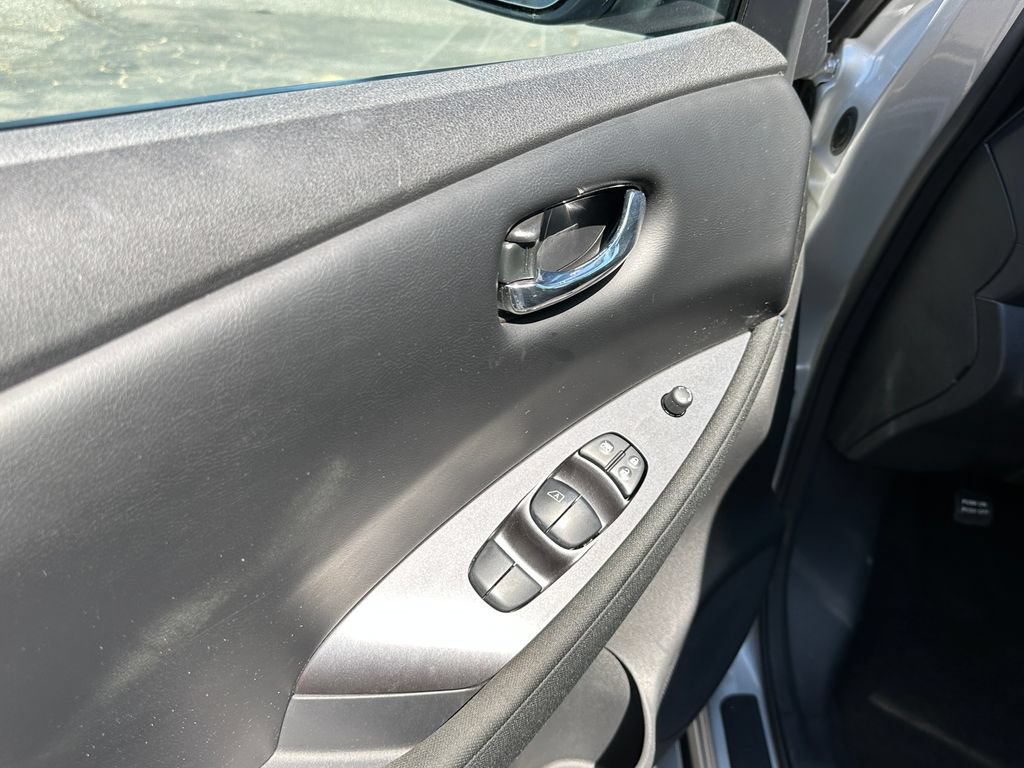 Used 2024 Nissan Leaf S FWD image 21