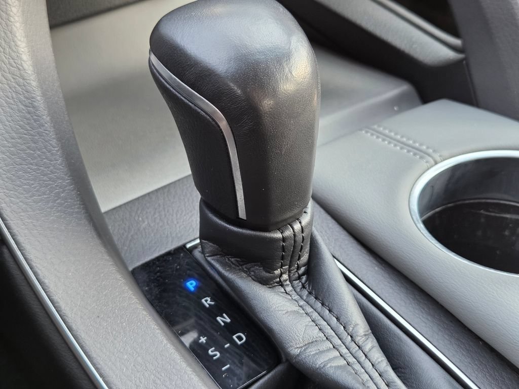Used 2020 Toyota Avalon Limited w/ Advanced Safety Package FWD image 39