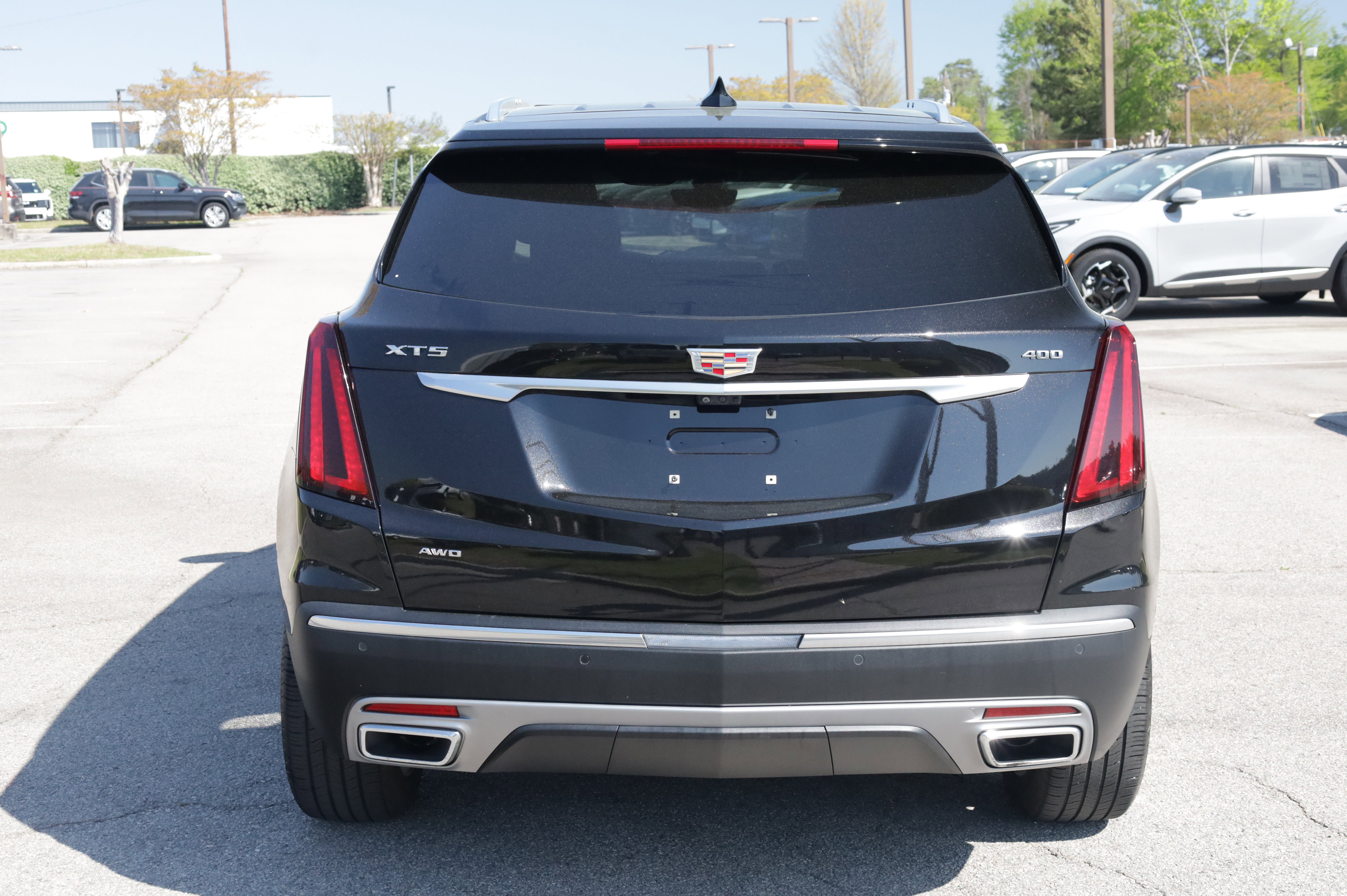 Used 2022 Cadillac XT5 Premium Luxury w/ Technology Package AWD/4WD image 4