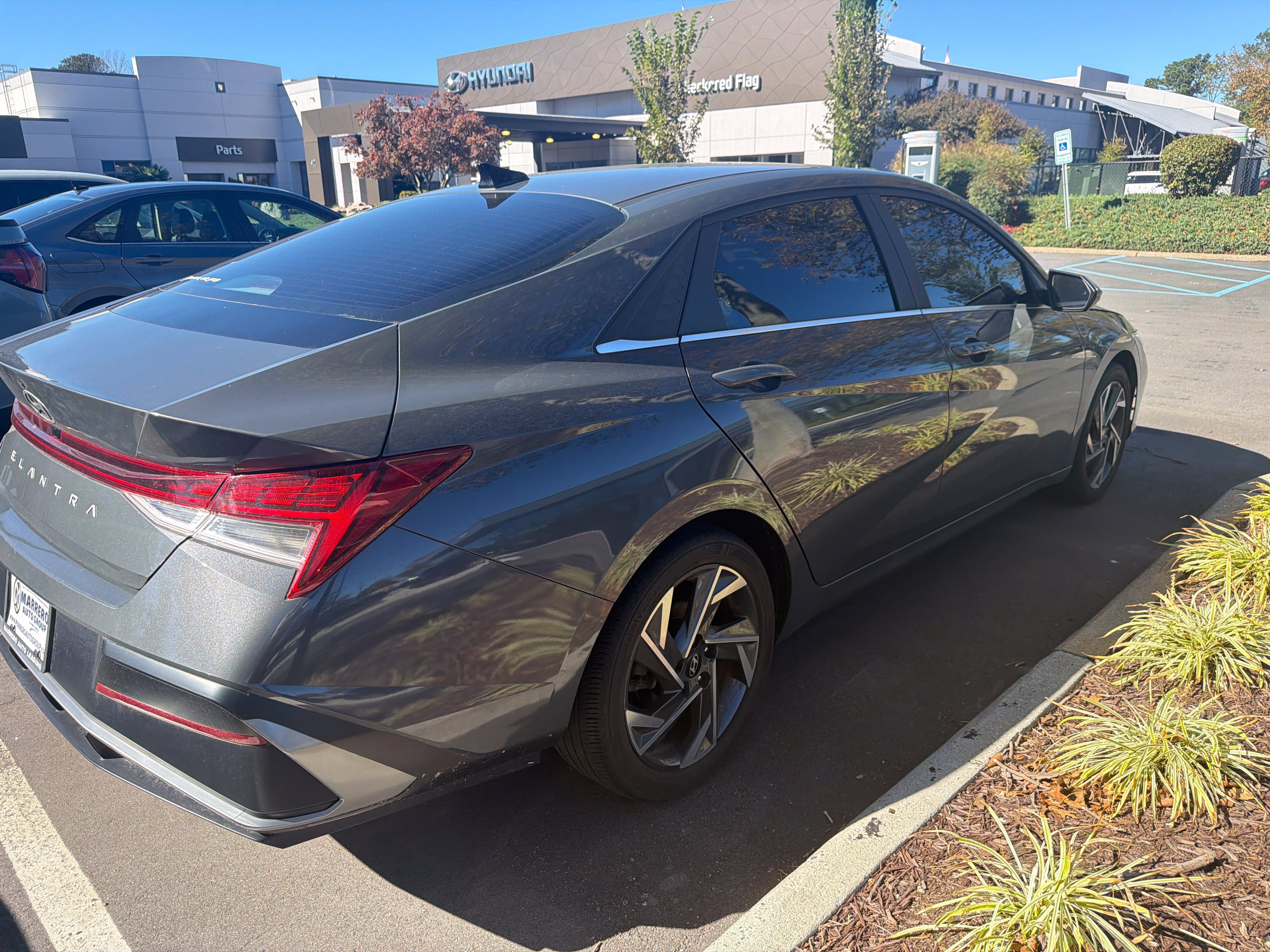 Used 2024 Hyundai Elantra SEL w/ Convenience Package FWD image 7