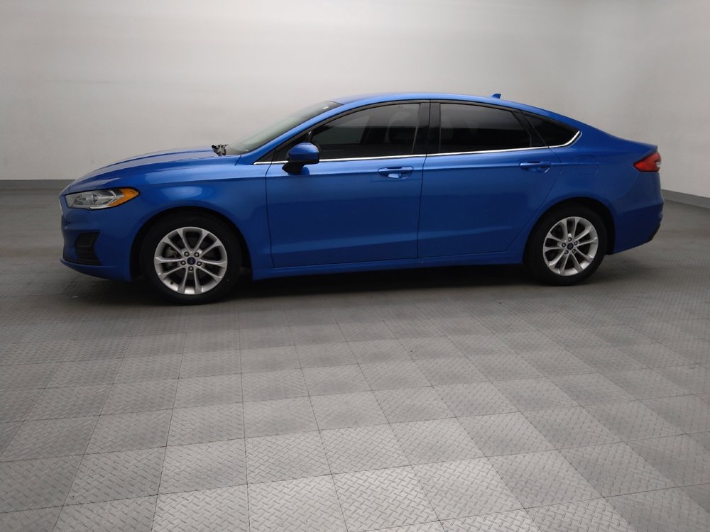 Used 2020 Ford Fusion SE FWD image 2