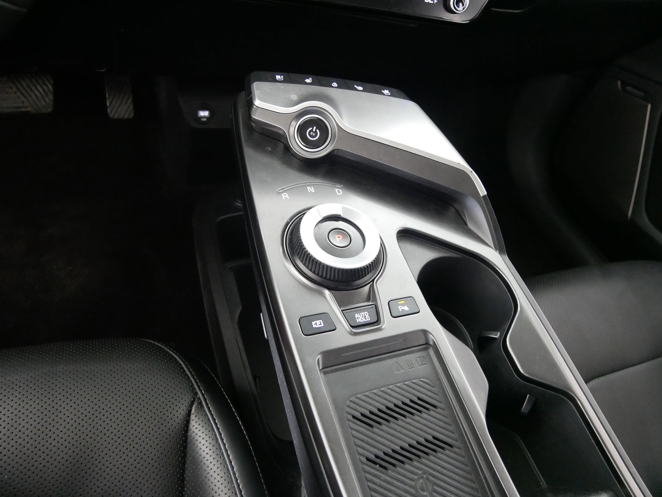 Used 2022 Kia EV6 Wind w/ Wind Technology Package image 24