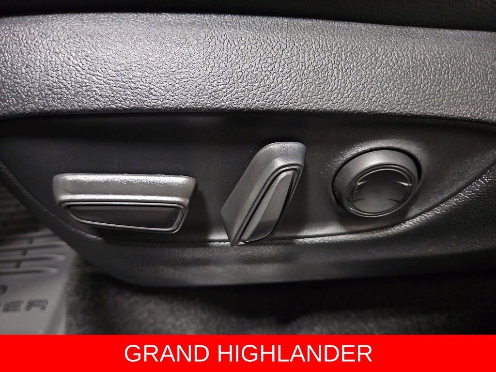 New 2026 Toyota Grand Highlander AWD image 13