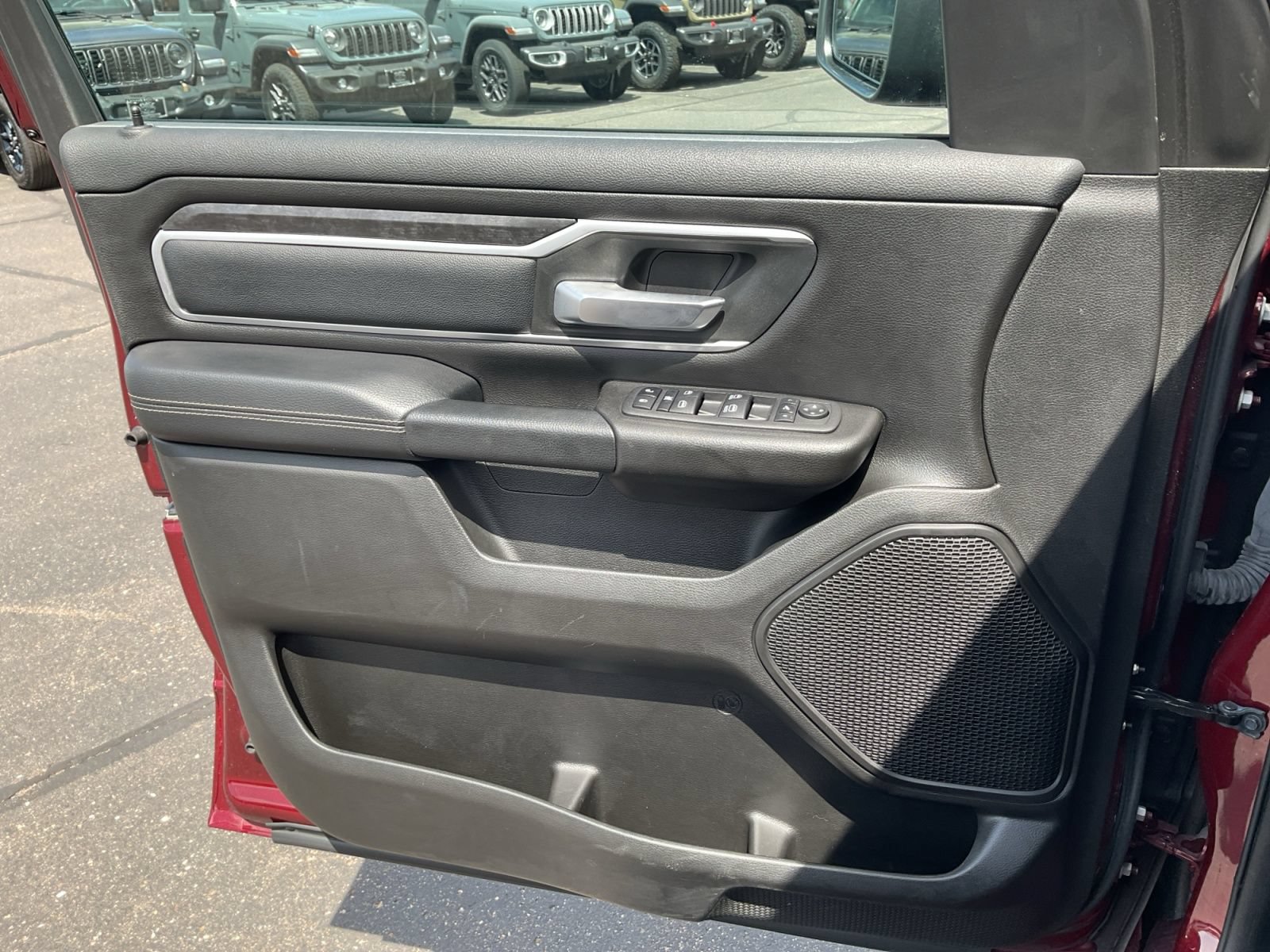 Used 2023 RAM 1500 Big Horn AWD/4WD image 29