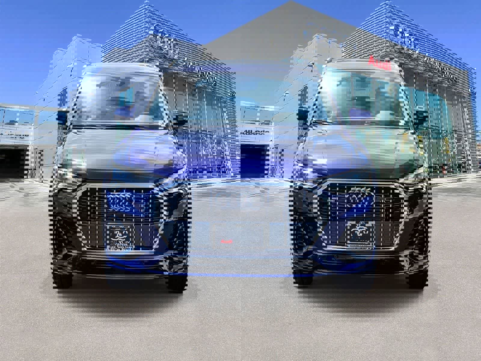 Used 2025 Audi Q3 2.0T Premium w/ Convenience Package image 6