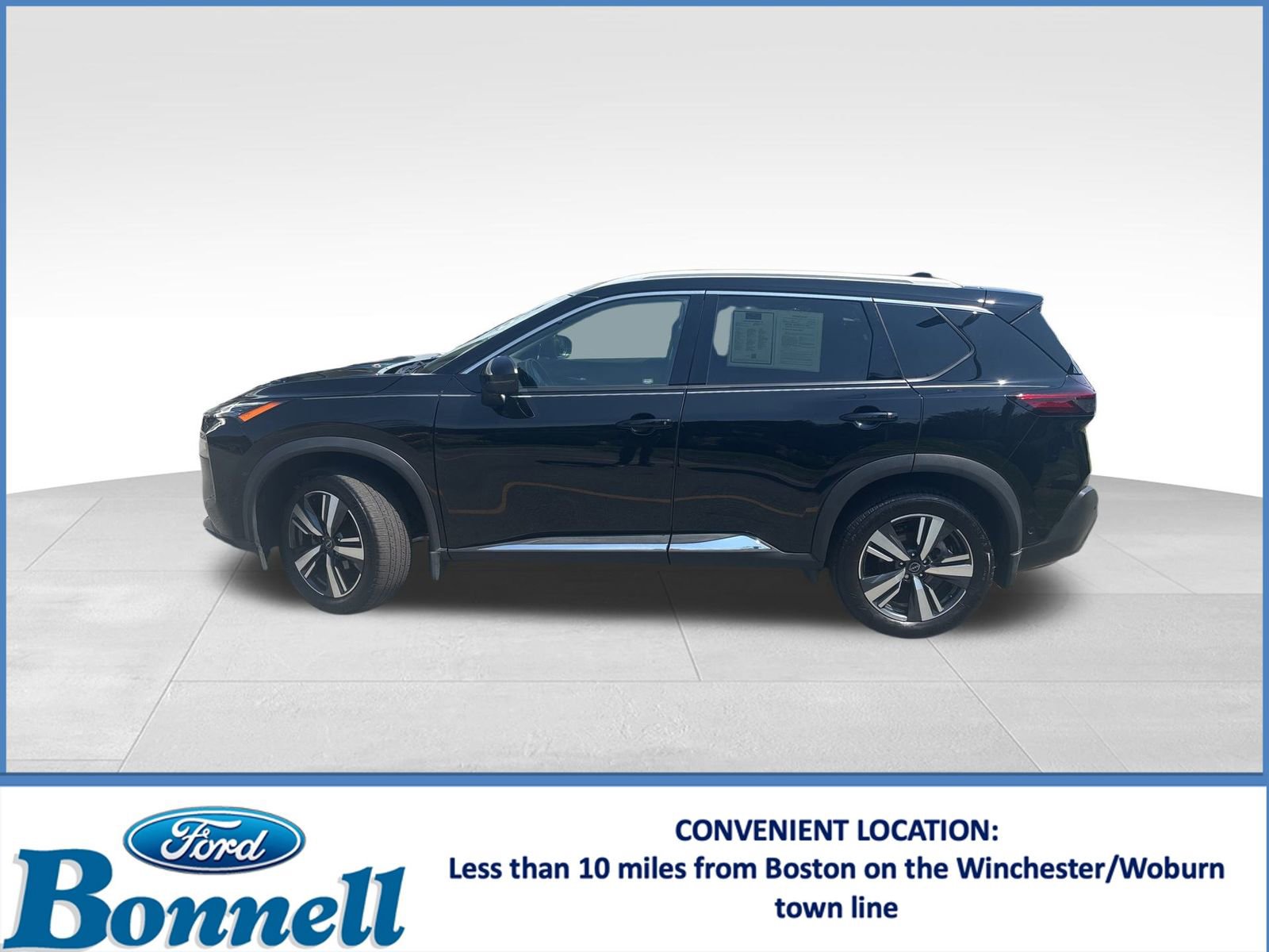 Used 2023 Nissan Rogue SL w/ SL Premium Package image 2