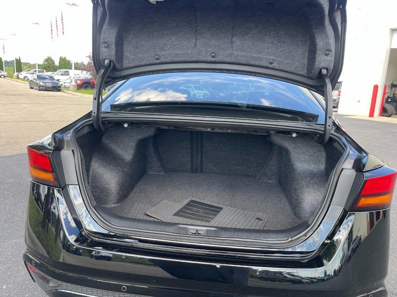 Used 2024 Nissan Altima 2.5 SR AWD/4WD image 17