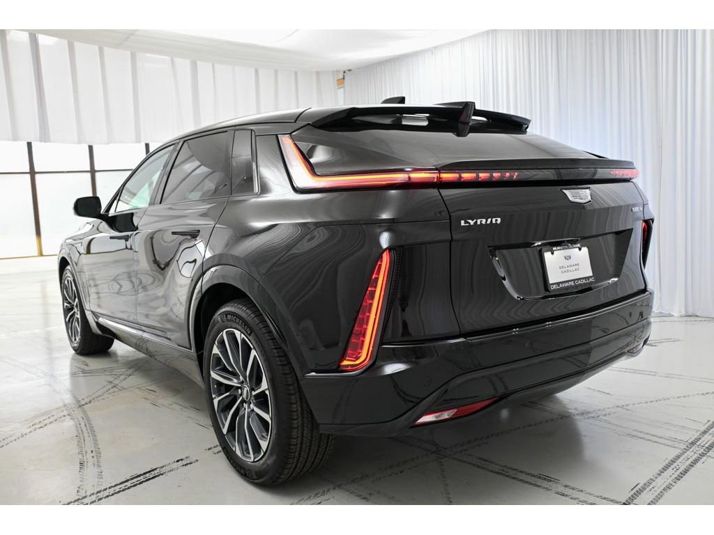 New 2025 Cadillac Lyriq Sport image 5