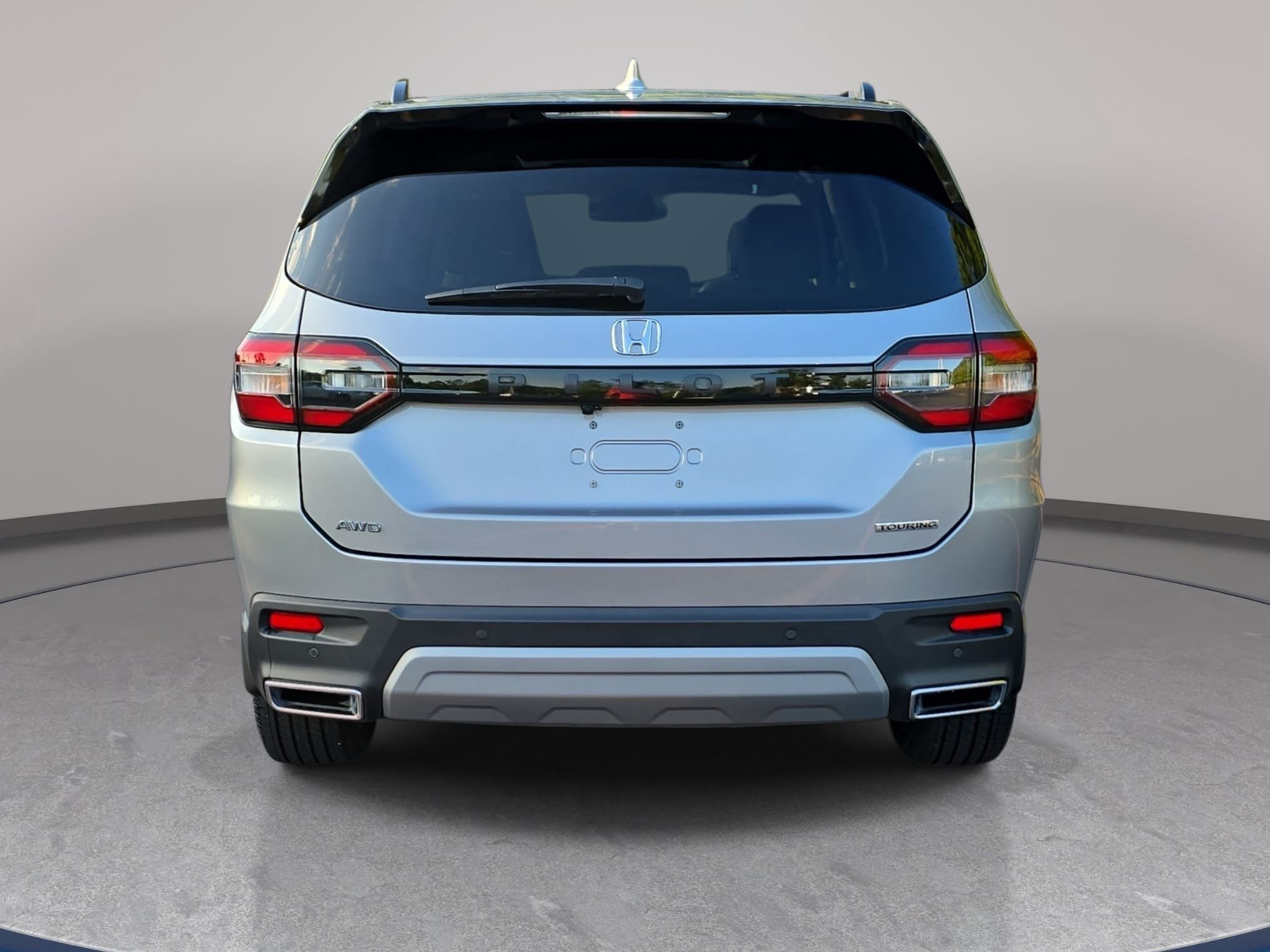Used 2025 Honda Pilot Touring image 6
