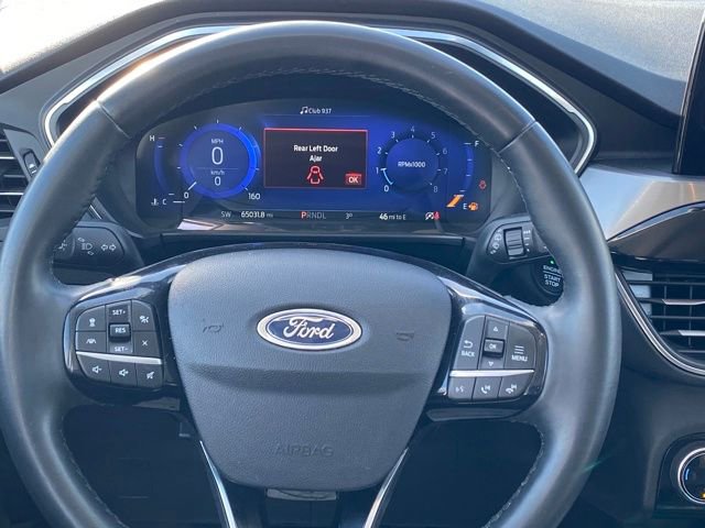 Used 2022 Ford Escape Titanium image 8