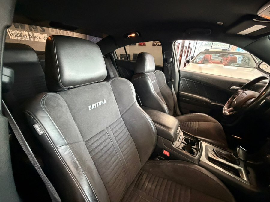 Used 2021 Dodge Charger Scat Pack RWD image 27