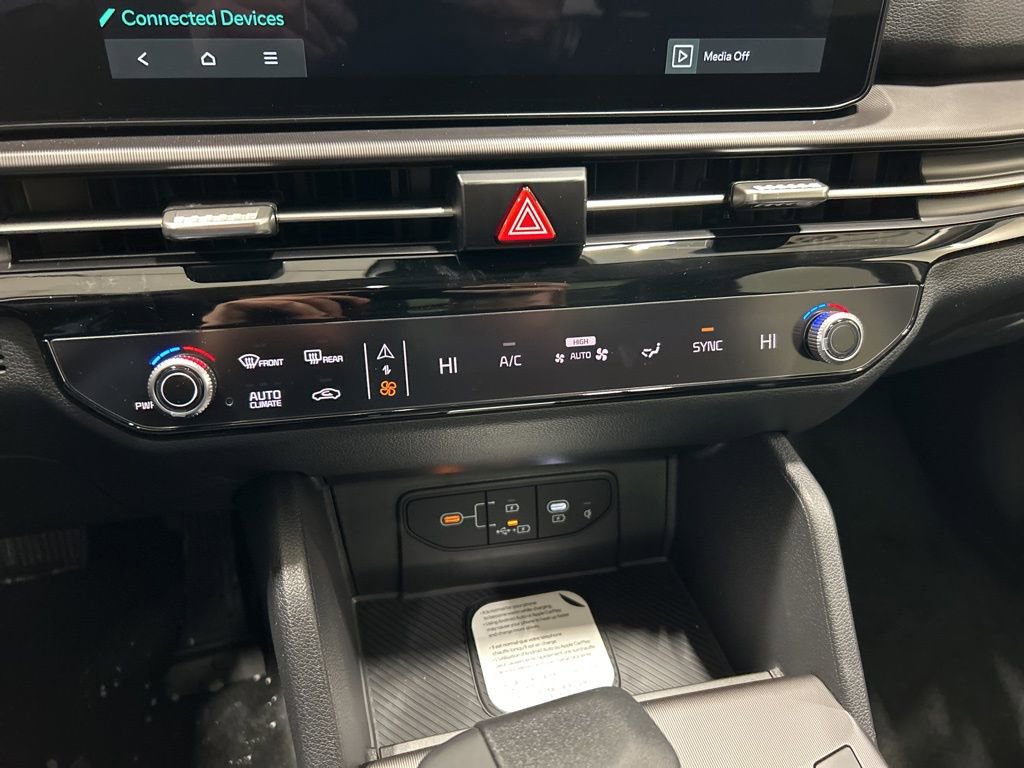 New 2026 Kia Sportage EX w/ EX Panorama Roof Package image 19