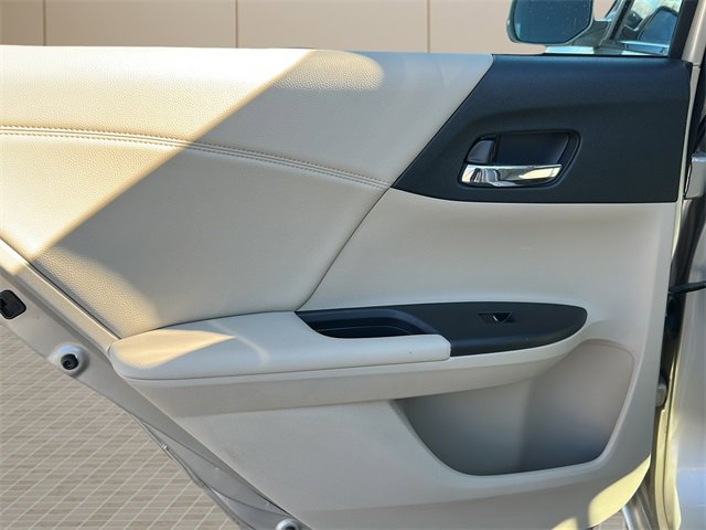 Used 2015 Honda Accord EX-L image 56
