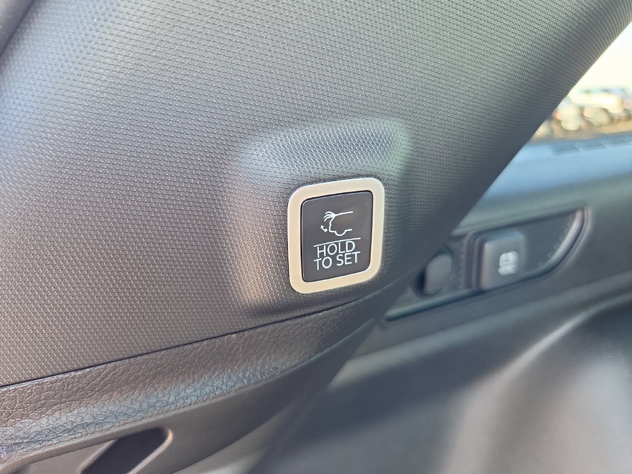 New 2027 Jeep Grand Cherokee Limited AWD/4WD image 24