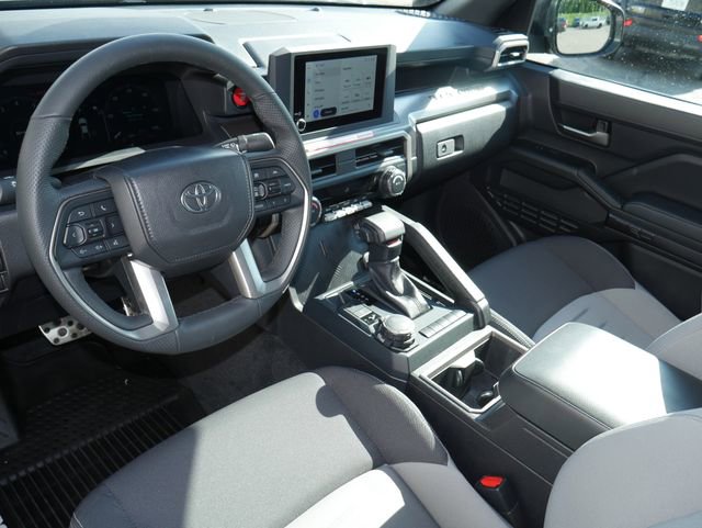 Used 2025 Toyota Tacoma TRD Sport AWD/4WD image 14