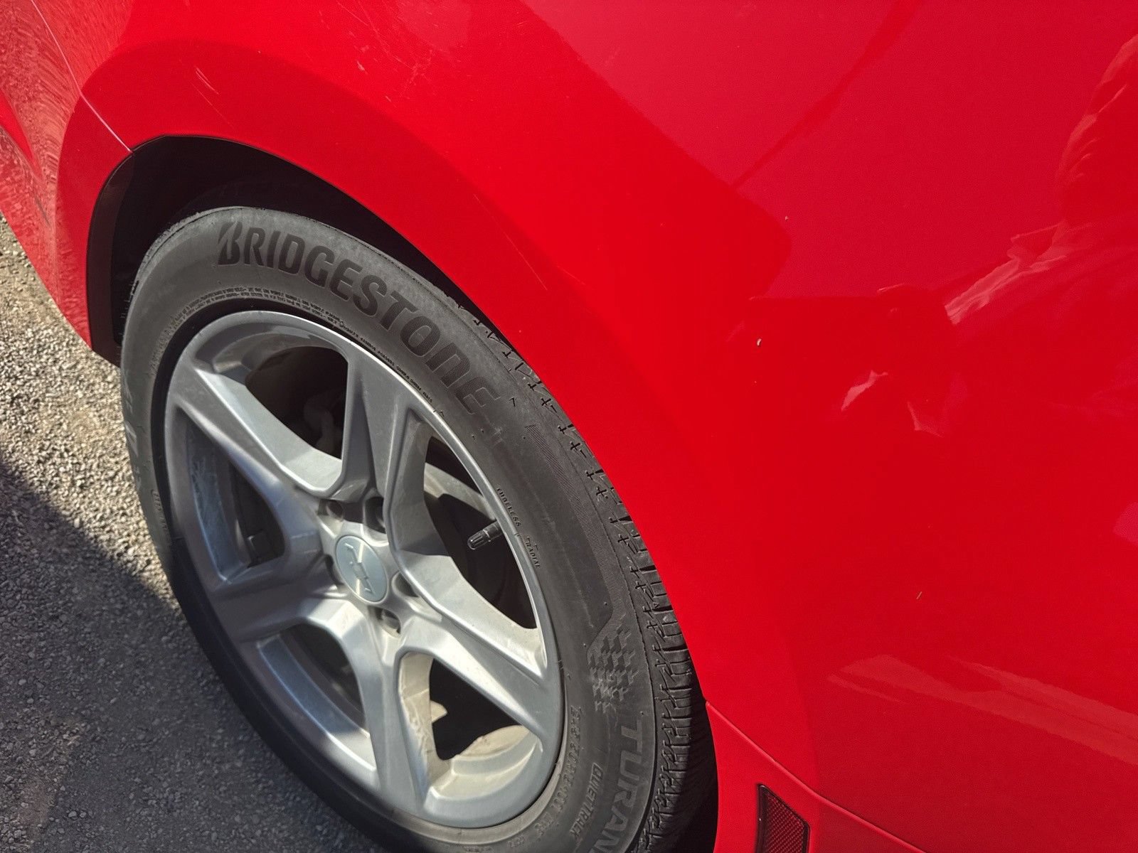 Used 2021 Chevrolet Camaro LT RWD image 9