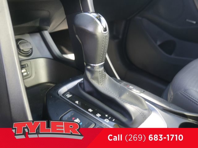 Used 2015 Hyundai Santa Fe Sport w/ Option Group 04 AWD/4WD image 36
