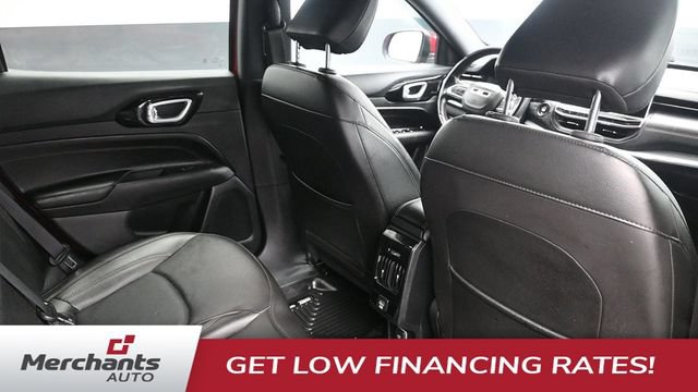 Used 2022 Jeep Compass Limited AWD/4WD image 11