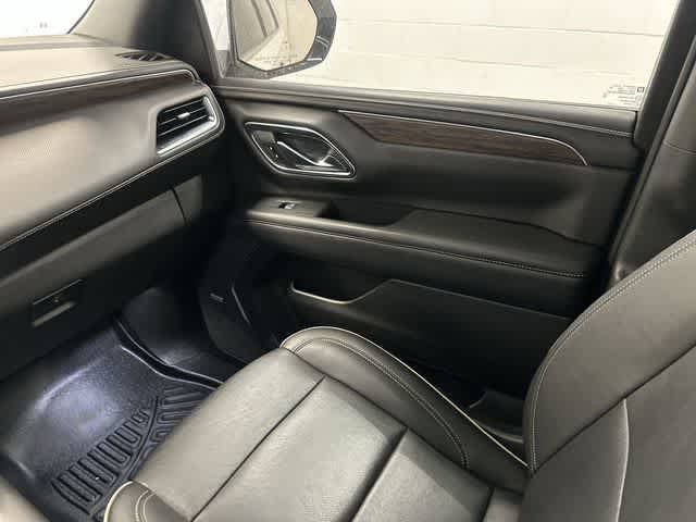 Used 2023 Chevrolet Suburban Premier image 13