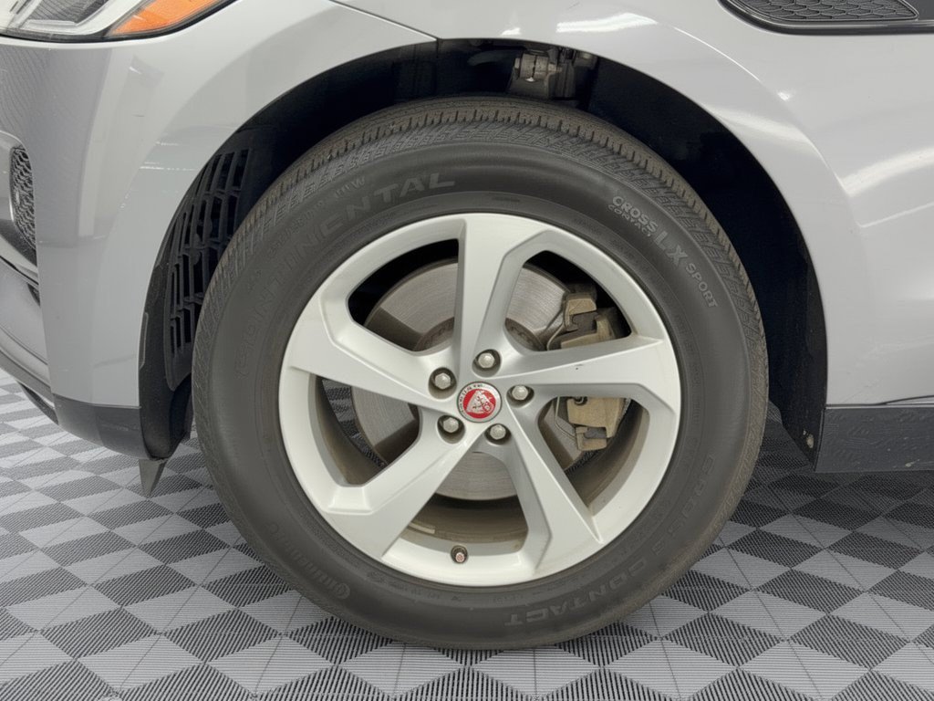 Used 2023 Jaguar F-PACE S AWD/4WD image 13