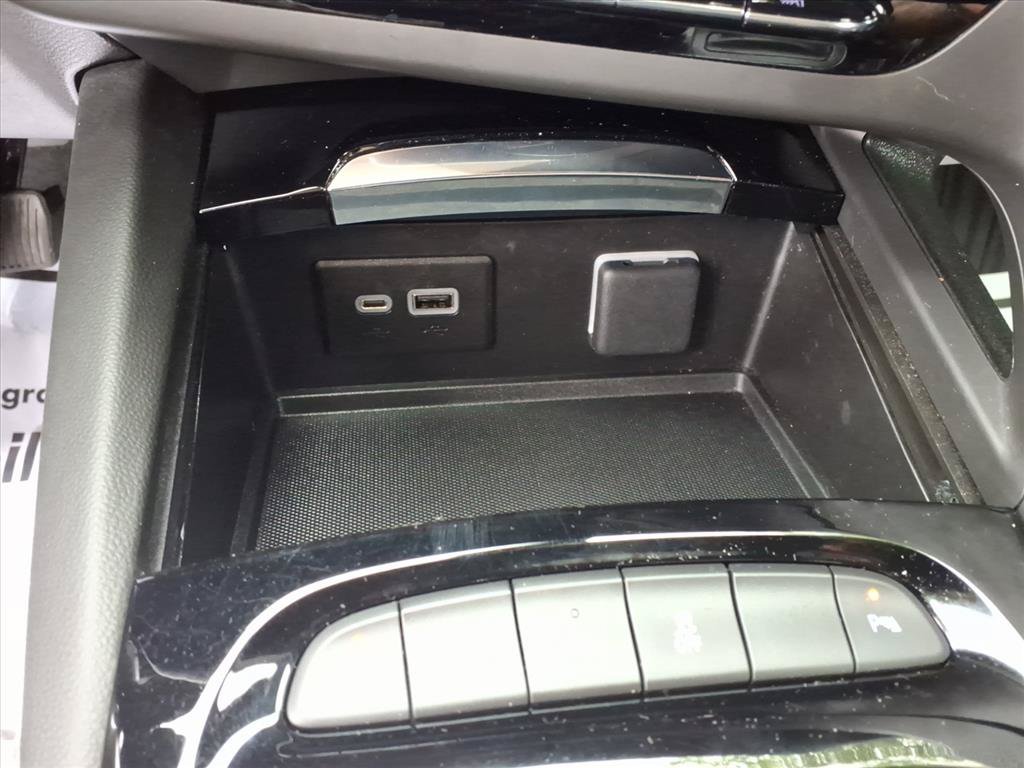 Used 2023 Buick Envision Essence FWD image 12