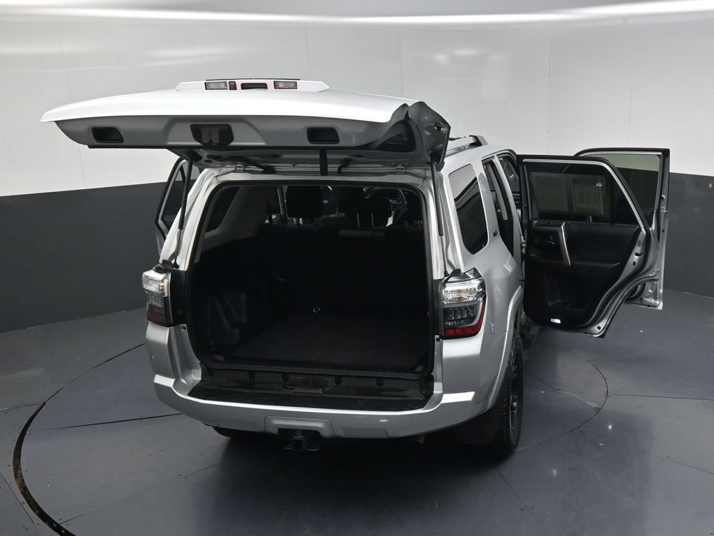 Used 2024 Toyota 4Runner SR5 RWD image 23
