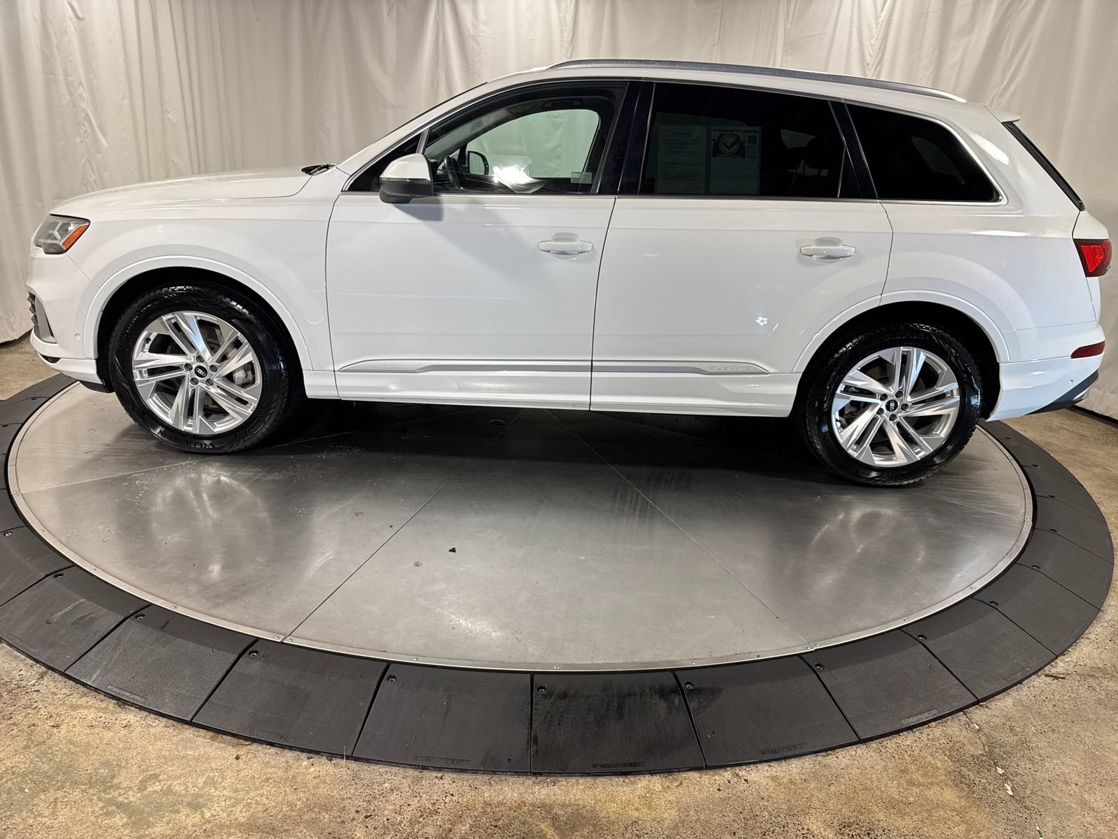 Used 2021 Audi Q7 3.0T Premium Plus AWD/4WD image 6