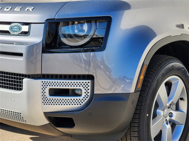 New 2024 Land Rover Defender 110 S image 8