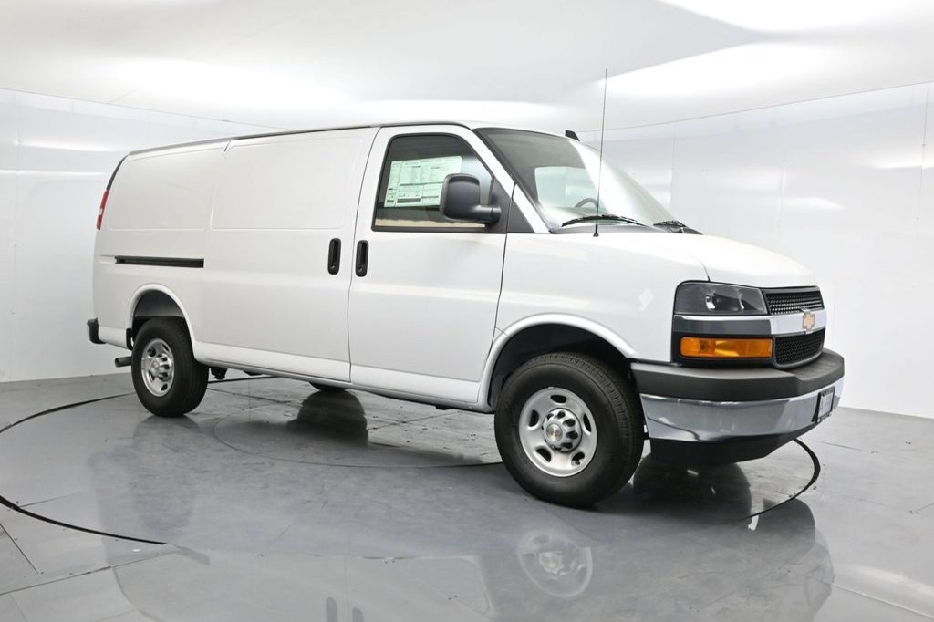 New 2025 Chevrolet Express 2500 w/ Driver Convenience Package RWD image 5