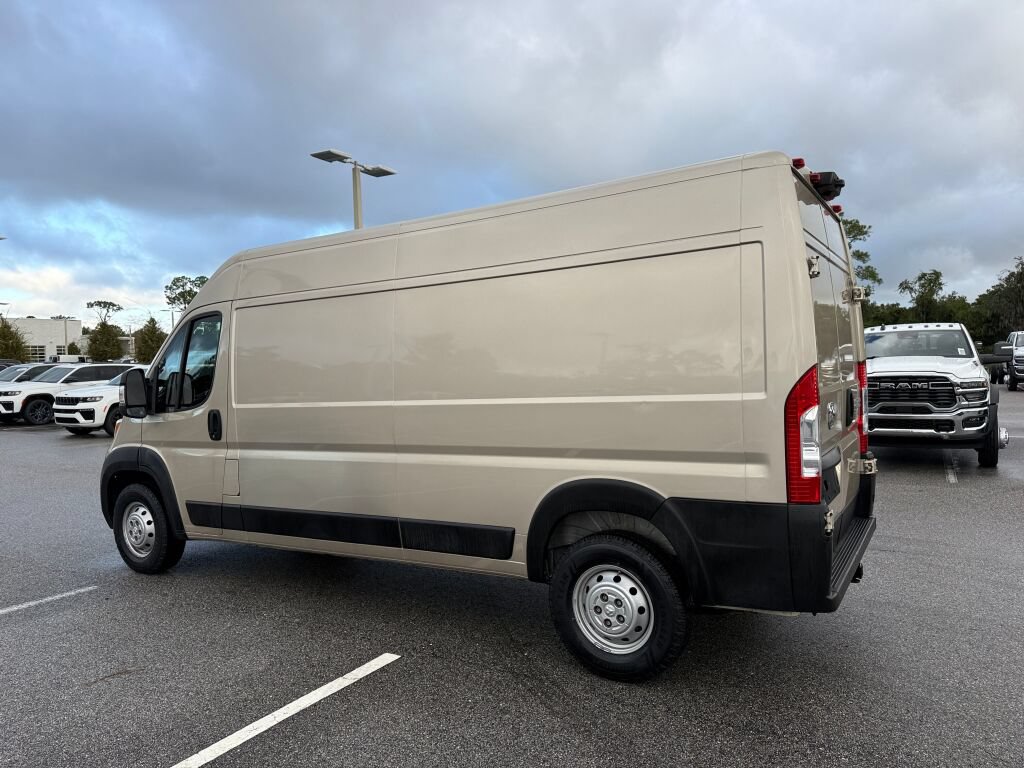 Used 2023 RAM ProMaster 2500 w/ Convenience Group FWD image 5