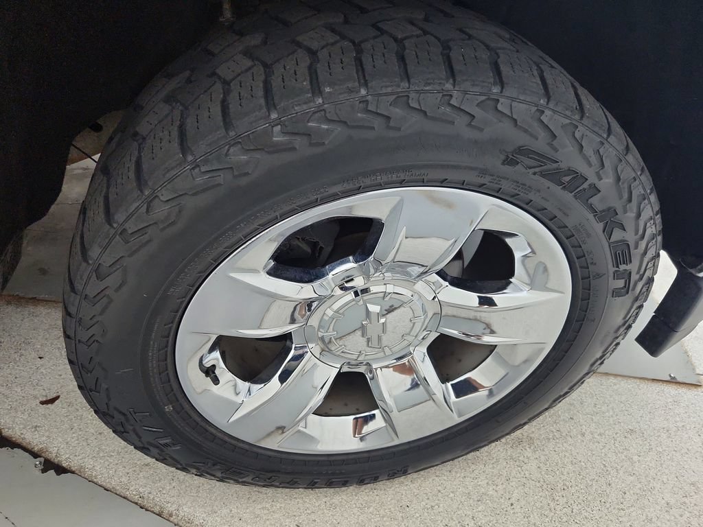 Used 2018 Chevrolet Silverado 1500 LTZ w/ Sport Package AWD/4WD image 35