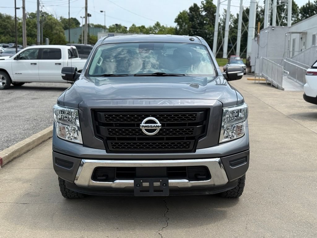 Used 2020 Nissan Titan SV AWD/4WD image 3