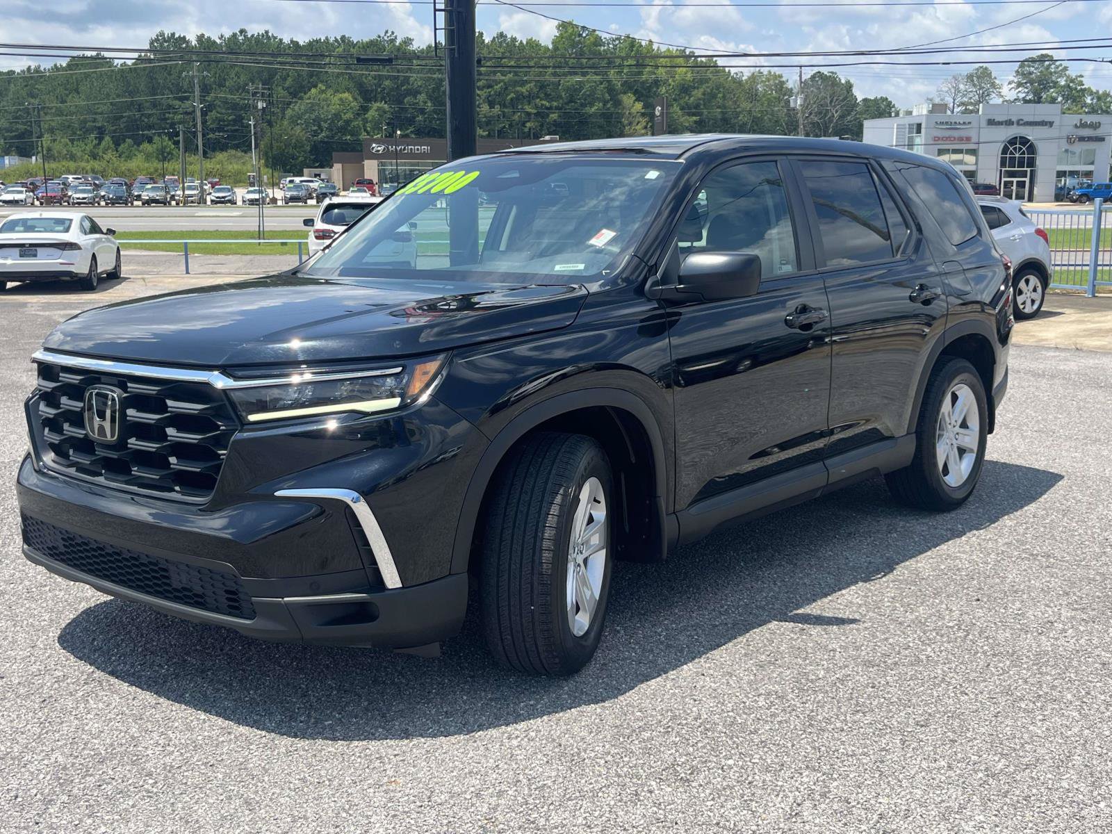 Used 2023 Honda Pilot LX image 7
