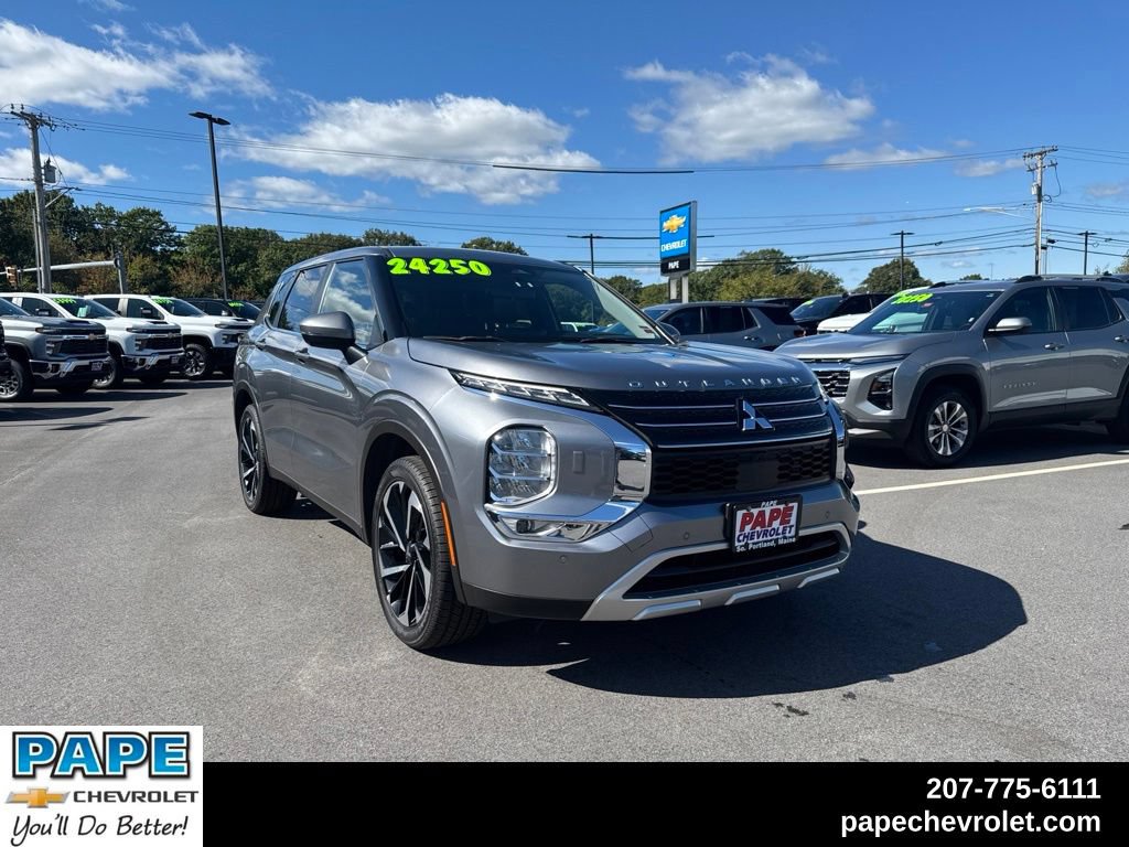 Used 2023 Mitsubishi Outlander SE