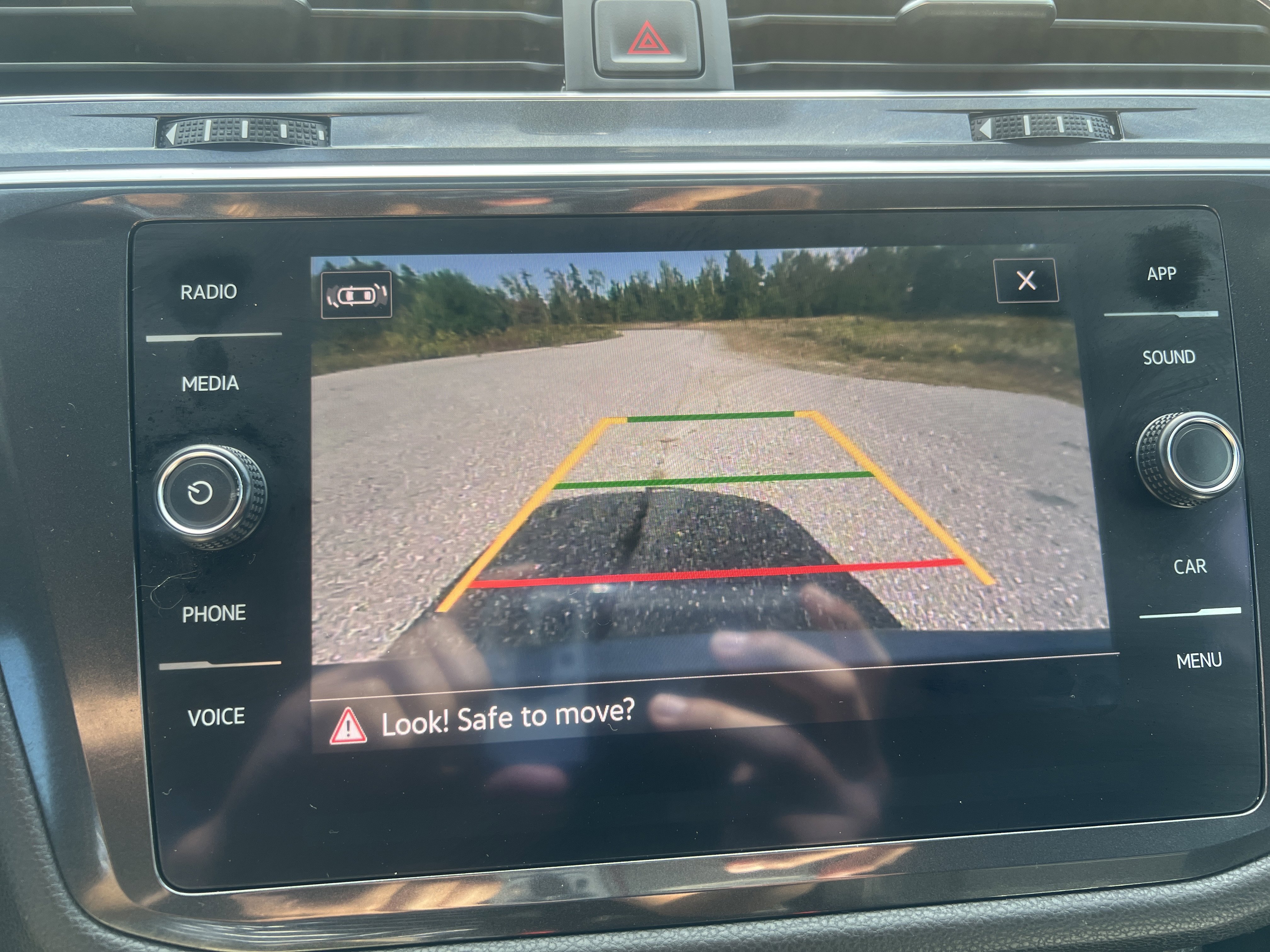 Used 2021 Volkswagen Tiguan SE R-Line image 26