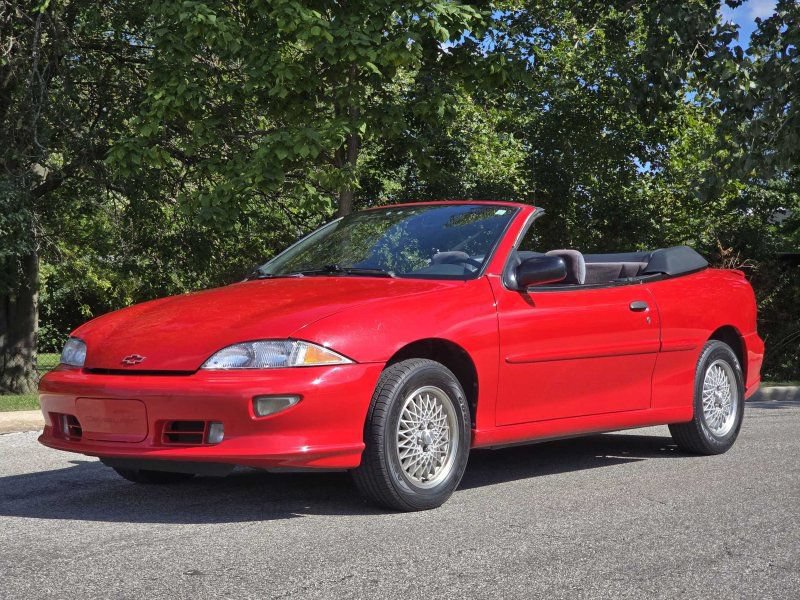 Used 1999 Chevrolet Cavalier Z24 FWD image 2