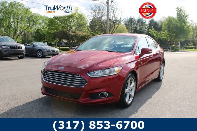 Used 2015 Ford Fusion SE FWD image 1