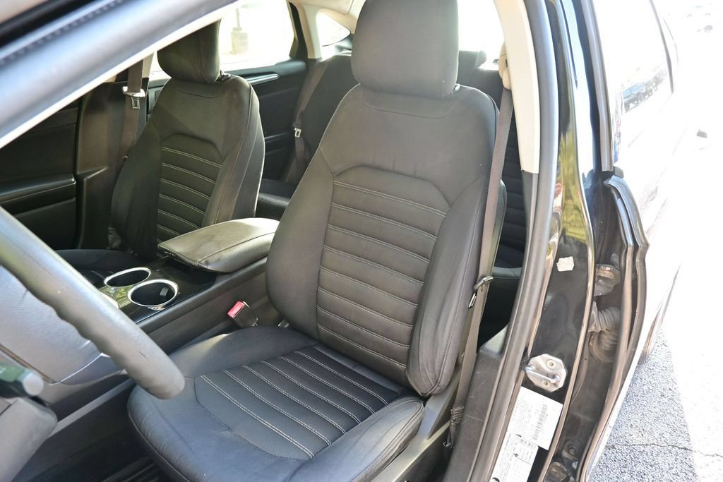 Used 2013 Ford Fusion SE FWD image 15