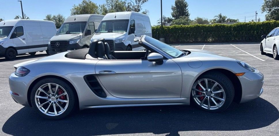 Used 2017 Porsche 718 Boxster S RWD image 4