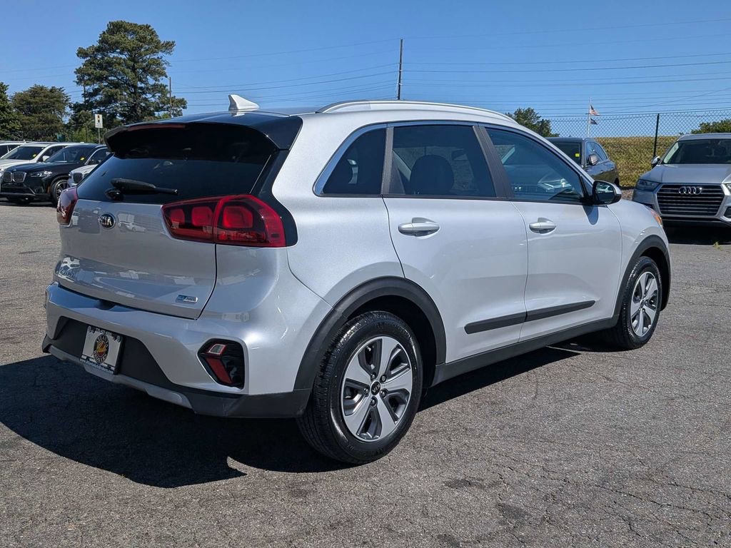 Used 2021 Kia Niro LX image 5