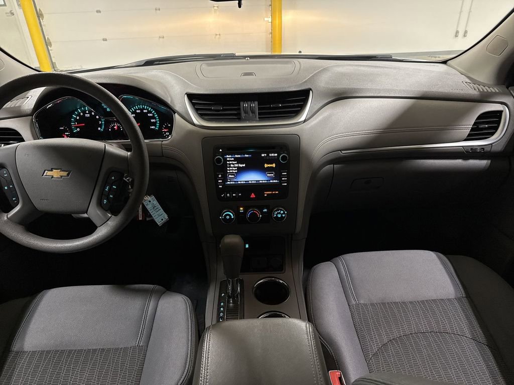 Used 2016 Chevrolet Traverse LS FWD image 10