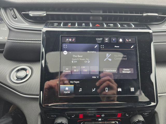 Used 2025 Jeep Grand Cherokee L Laredo w/ Luxury Tech Group I image 24