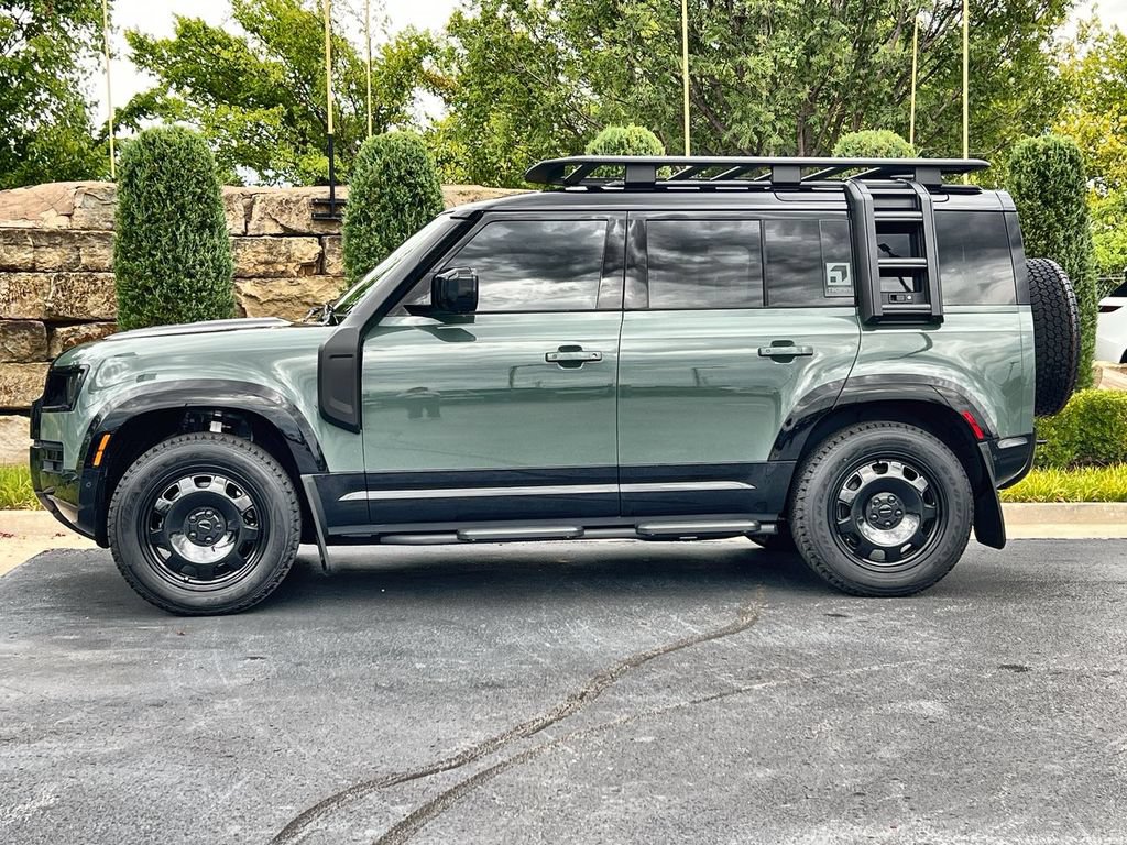 New 2026 Land Rover Defender 110 AWD/4WD image 2