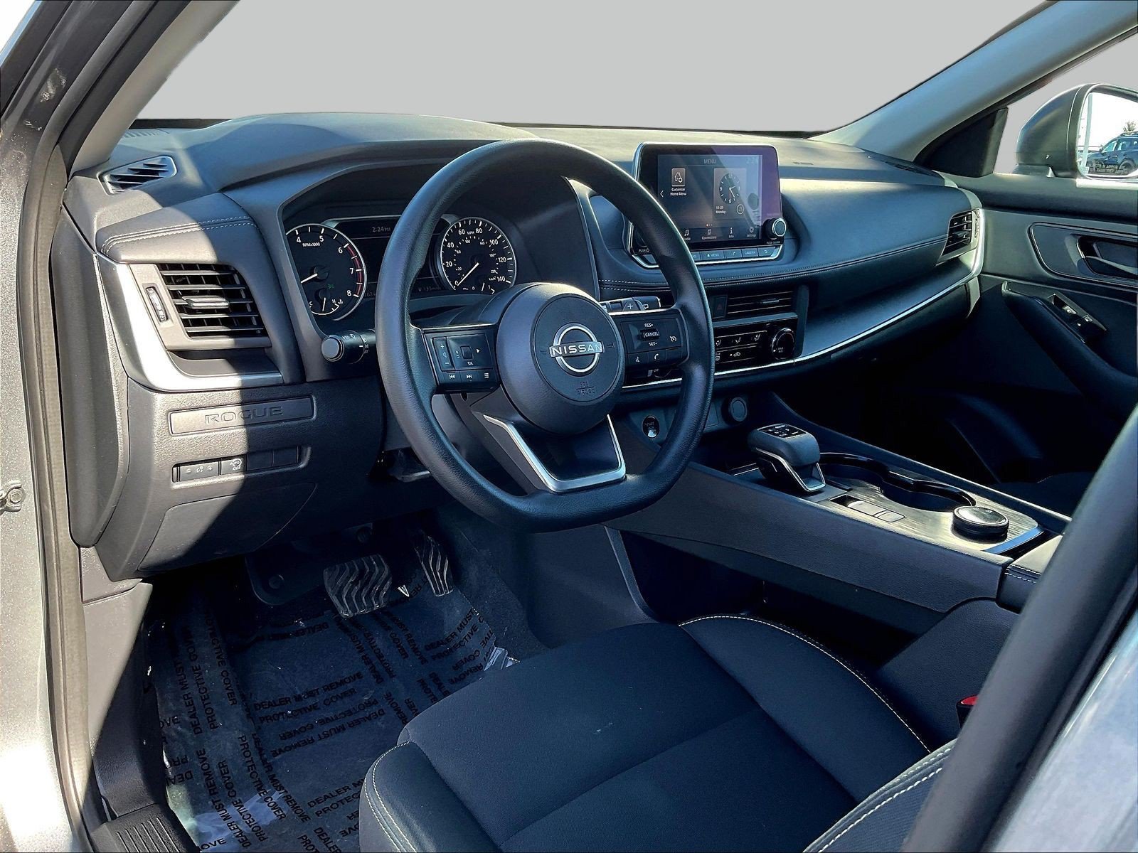 Used 2024 Nissan Rogue S AWD/4WD image 20
