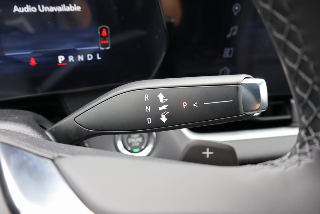 New 2026 Chevrolet Equinox LT w/ Convenience Package II image 8